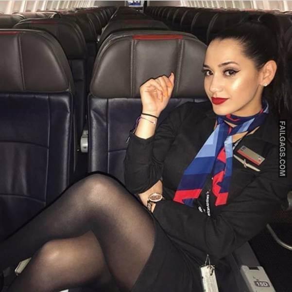 Hot Flight Attendants 