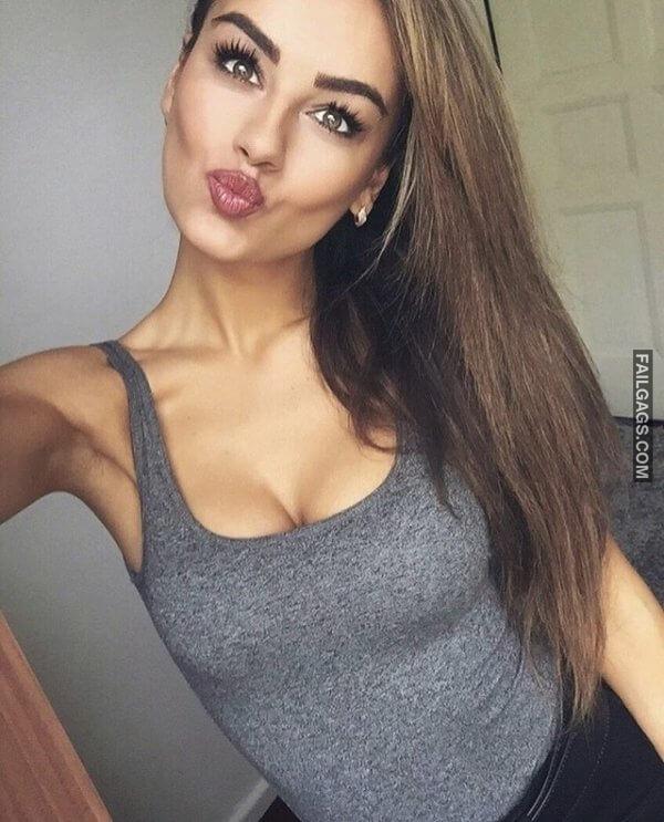 Busty Girls With Beautiful Smiles 15