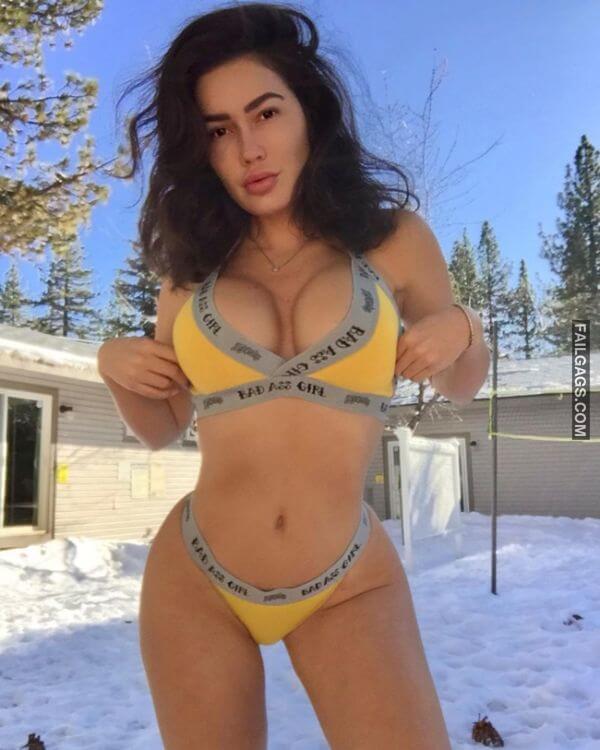 Sexy Girls Living the Tug Life 20