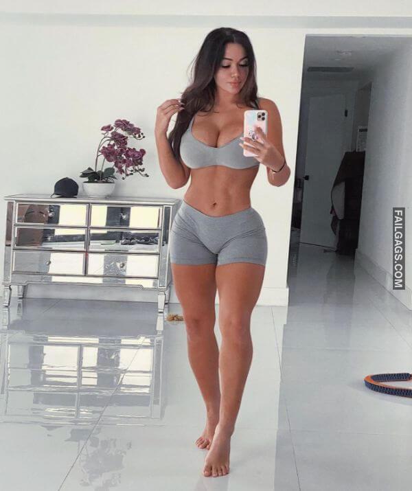 Sexy Girls in Sports Bras is a Workout for Your Eyes 7