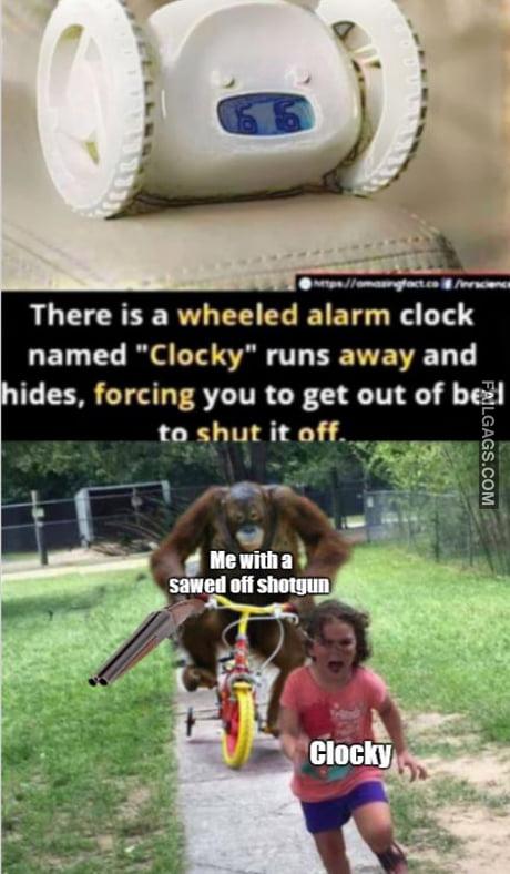 There is a Wheeled Alarm Clock Named "Clocky" Runs Away ...