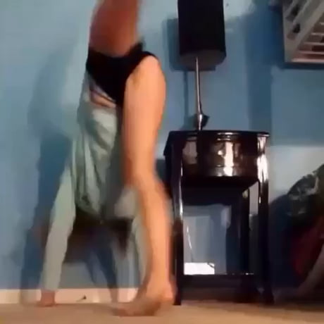 This is How to Do Handstand
