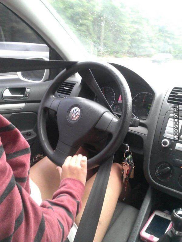 People Doing Stupid Things 16