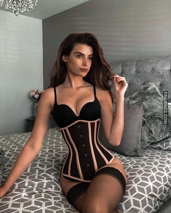 hot instagram girls with big tits 6