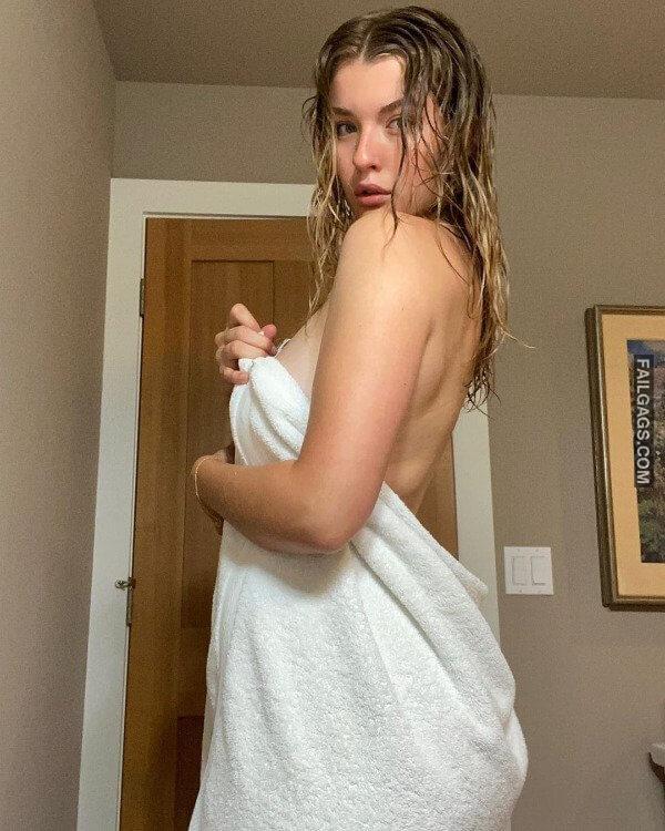 Sexy Teen Girls With Big Boobs in Towel 5