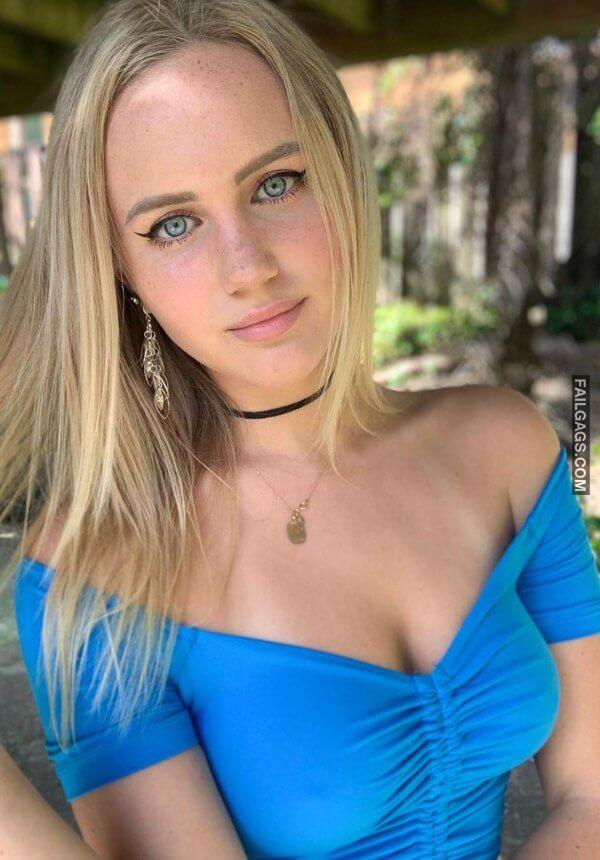 Cute Girls With Hot Body Showing Tan Lines 11