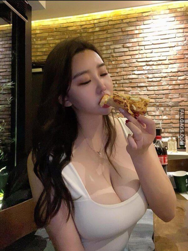 Hot Asian Girls With Hot Body 14