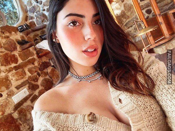 Hot Girls With Choker Necklace Showing Big Boobs 14