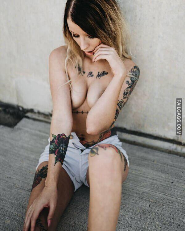 Sexy Tattooed Girls With Hot Body 5