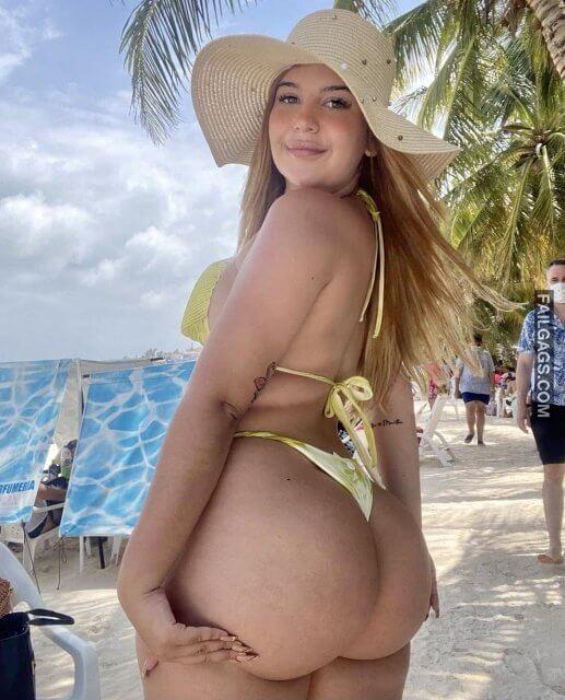 Cute Teen Girls Showing Big Booty 9