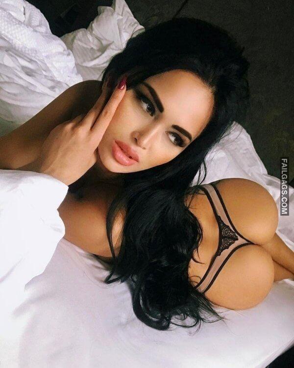 Sexy Big Ass Girls Bend at the Waist 1 1