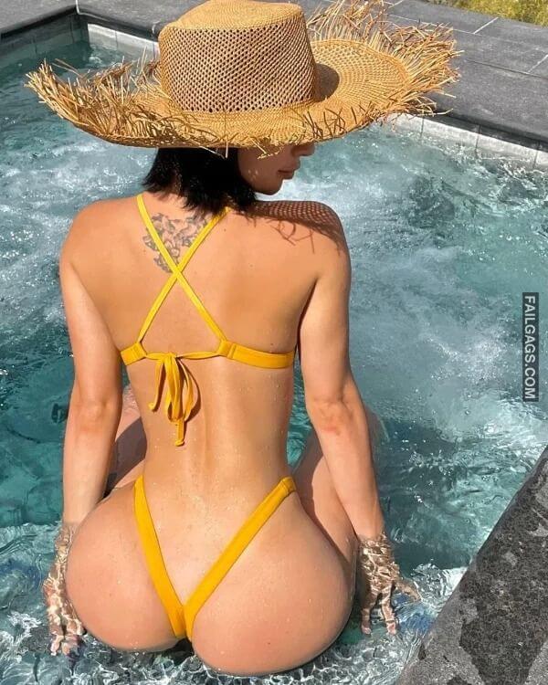 Hot Bikini Girls With Big Ass 1