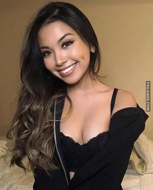 Sexy Asian Girls Showing Big Boobs 7