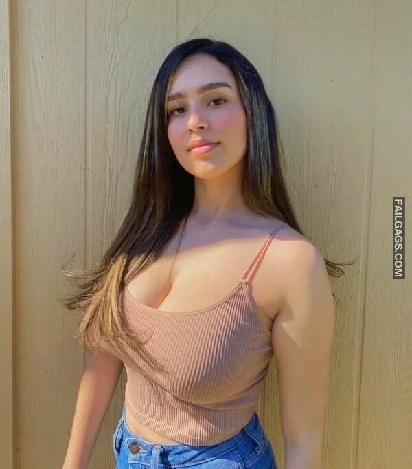 Hot Busty Girls Showing Deep Cleavage 13