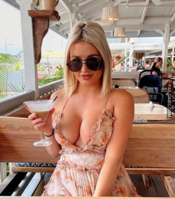 Hot Teen Girls in Sundresses Showing Sexy Body 12