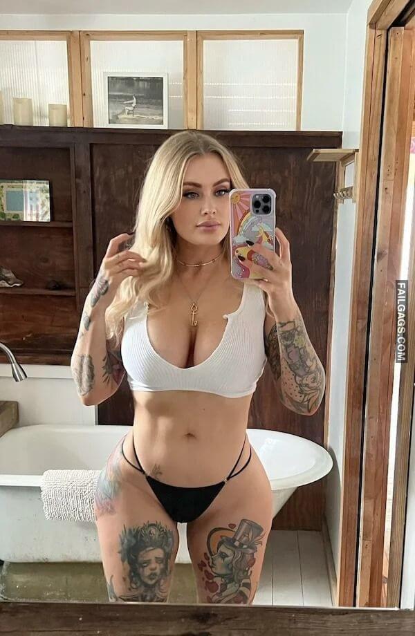 Sexy Tattooed Girls Showing Hot Body 8