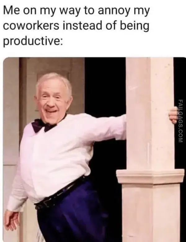 12 Funny and Relatable Work Memes to Make You Laugh (10)