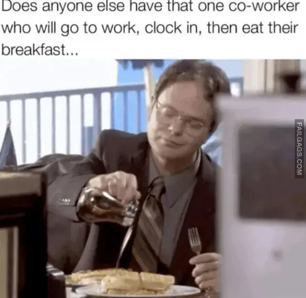 12 Funny and Relatable Work Memes to Make You Laugh (3)