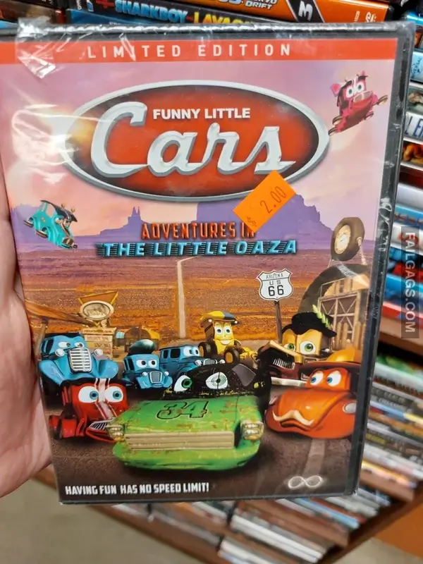 13 Hilarious Knockoff Fails That Vaguely Resemble Famous Brands (10)