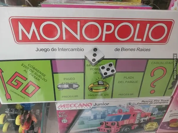 13 Hilarious Knockoff Fails That Vaguely Resemble Famous Brands (14)